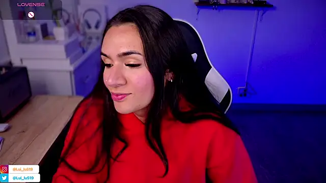 ImLui lu online show from October 13, 2025, 8:42 pm