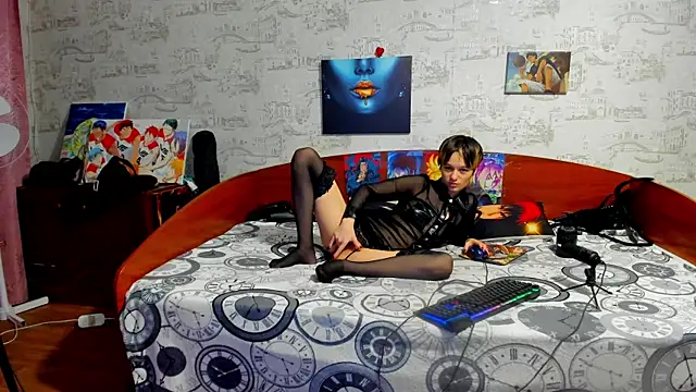 KagamiTayga online show from November 7, 2025, 2:55 am