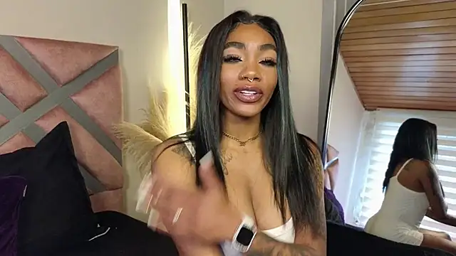 emely brandon online show from March 17, 2025, 4:11 pm