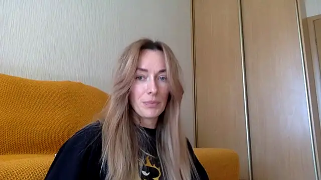 RebeccaMartinez online show from March 23, 2025, 8:26 am