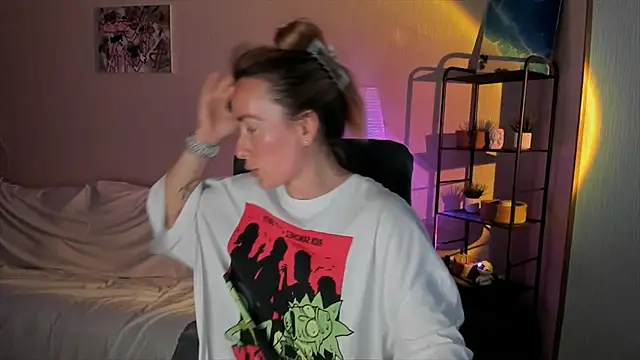 RebeccaMartinez online show from September 10, 2025, 12:16 pm