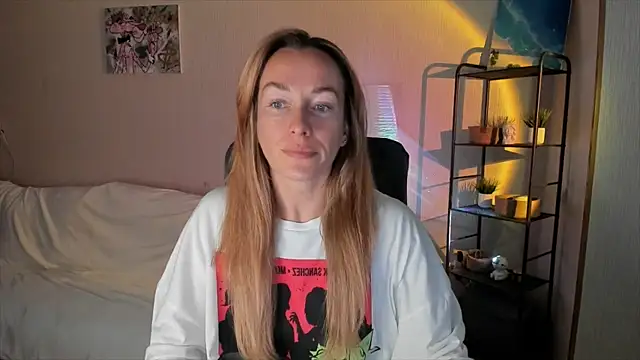 RebeccaMartinez online show from September 12, 2025, 11:21 am