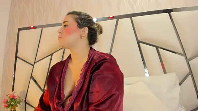 kimberly7  online show from October 15, 2025, 11:43 am