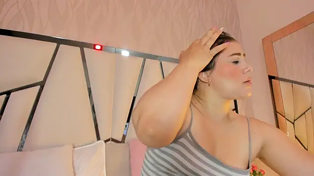 kimberly7  online show from October 28, 2025, 11:47 am