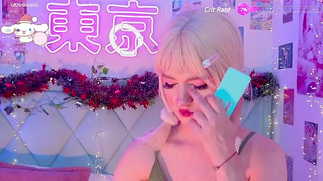 Snapshot of EffyEfans chatting on January 12, 2025, 8:36 am EffyEfans online show from January 12, 2025, 8:36 am