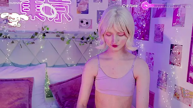 Snapshot of EffyEfans chatting on January 30, 2025, 4:27 am EffyEfans online show from January 30, 2025, 4:27 am