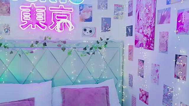 Snapshot of EffyEfans chatting on February 4, 2025, 4:26 am EffyEfans online show from February 4, 2025, 4:26 am