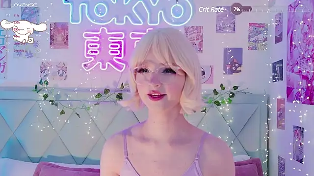 Snapshot of EffyEfans chatting on February 21, 2025, 11:55 am EffyEfans online show from February 21, 2025, 11:55 am