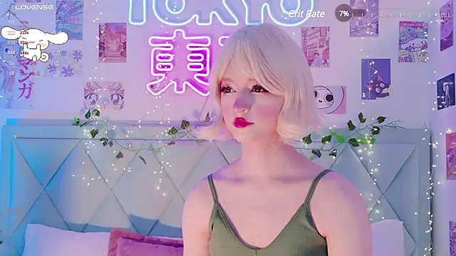 Snapshot of EffyEfans chatting on February 23, 2025, 10:39 am EffyEfans online show from February 23, 2025, 10:39 am