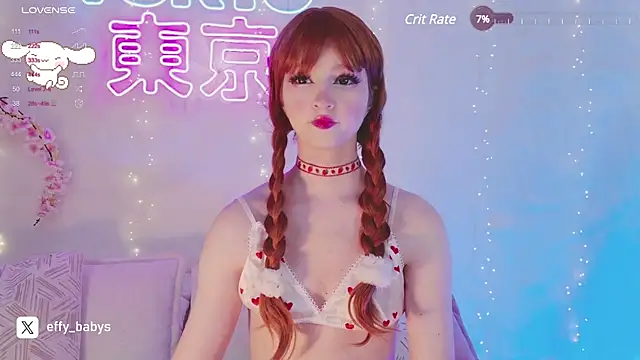 Snapshot of EffyEfans chatting on March 21, 2025, 11:01 am EffyEfans online show from March 21, 2025, 11:01 am