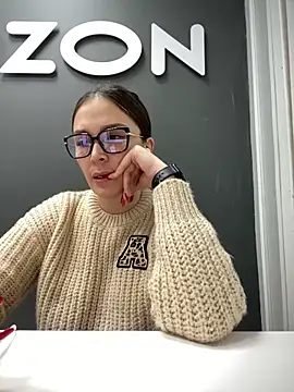 Snapshot of Sweet_Lollypop chatting on January 2, 2025, 4:02 pm Sweet Lollypop online show from January 2, 2025, 4:02 pm