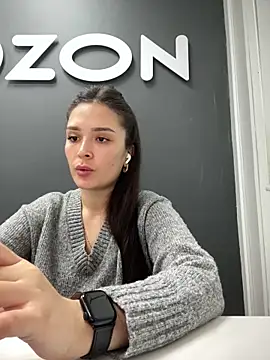 Snapshot of Sweet_Lollypop chatting on January 10, 2025, 7:04 am Sweet Lollypop online show from January 10, 2025, 7:04 am