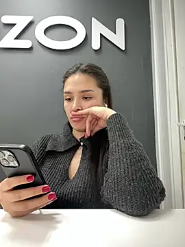 Snapshot of Sweet_Lollypop chatting on March 15, 2025, 4:21 pm Sweet Lollypop online show from March 15, 2025, 4:21 pm