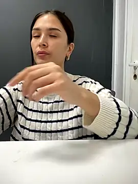 Snapshot of Sweet_Lollypop chatting on October 1, 2025, 4:46 pm Sweet Lollypop online show from October 1, 2025, 4:46 pm