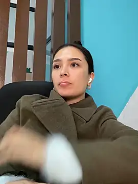 Snapshot of Sweet_Lollypop chatting on February 13, 2026, 6:31 am Sweet Lollypop online show from February 13, 2026, 6:31 am