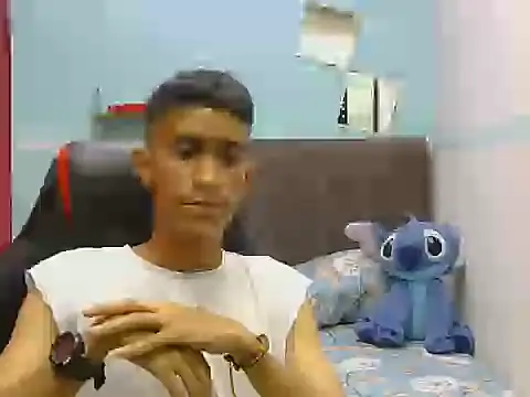 Snapshot of Angelstripboy chatting on June 16, 2026, 9:50 pm Angelstripboy online show from June 16, 2026, 9:50 pm