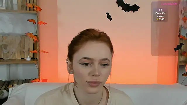 Phoenix Margo online show from October 29, 2025, 3:31 am