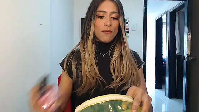 Liamiler01  online show from October 15, 2025, 3:12 pm