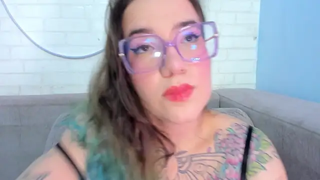 DEVA BLUE  online show from February 26, 2025, 5:31 am