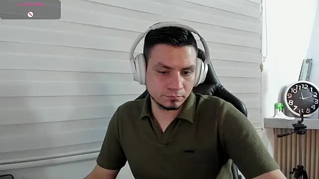 Snapshot of Rick_Diesel_ chatting on March 10, 2026, 4:06 am Rick Diesel online show from March 10, 2026, 4:06 am