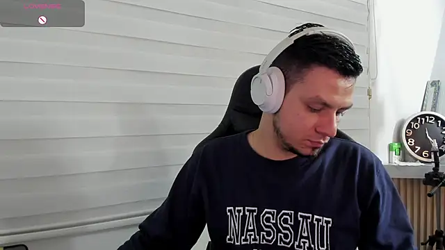 Snapshot of Rick_Diesel_ chatting on March 11, 2026, 4:18 am Rick Diesel online show from March 11, 2026, 4:18 am