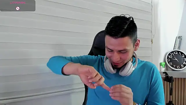 Snapshot of Rick_Diesel_ chatting on March 17, 2026, 3:44 am Rick Diesel online show from March 17, 2026, 3:44 am