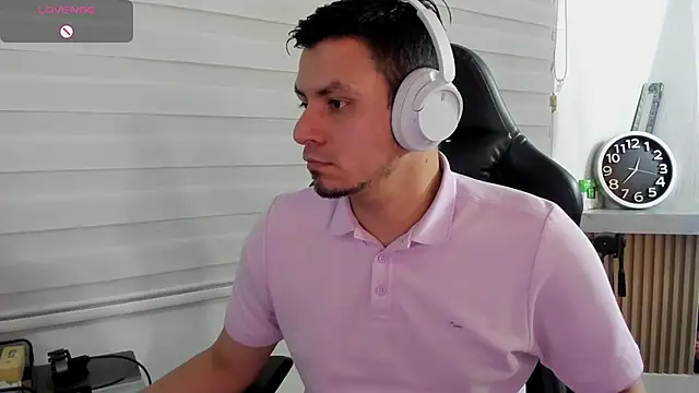 Snapshot of Rick_Diesel_ chatting on March 26, 2026, 5:35 am Rick Diesel online show from March 26, 2026, 5:35 am