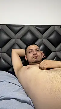 Snapshot of Rick_Diesel_ chatting on April 4, 2026, 2:54 am Rick Diesel online show from April 4, 2026, 2:54 am