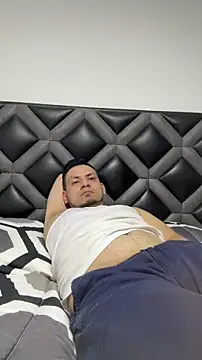 Snapshot of Rick_Diesel_ chatting on April 6, 2026, 1:58 am Rick Diesel online show from April 6, 2026, 1:58 am