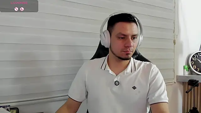 Snapshot of Rick_Diesel_ chatting on April 9, 2026, 3:50 am Rick Diesel online show from April 9, 2026, 3:50 am