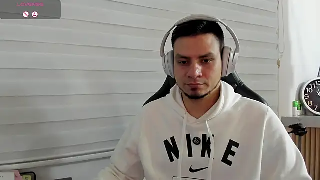 Snapshot of Rick_Diesel_ chatting on April 11, 2026, 3:55 am Rick Diesel online show from April 11, 2026, 3:55 am