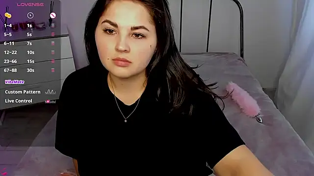 Snapshot of Talla_a chatting on June 25, 2026, 12:31 pm Talla a online show from June 25, 2026, 12:31 pm