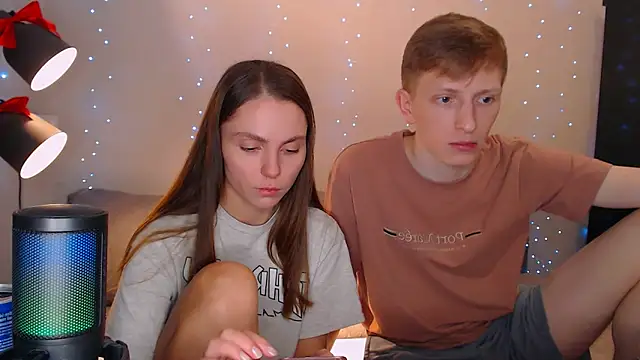 juliaanddima online show from January 23, 2025, 11:47 pm