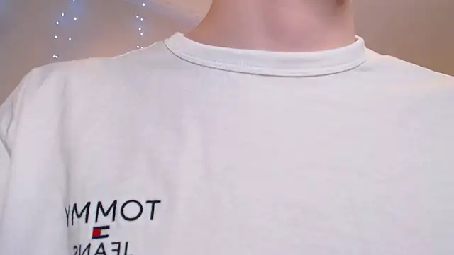 juliaanddima online show from March 6, 2025, 12:43 am