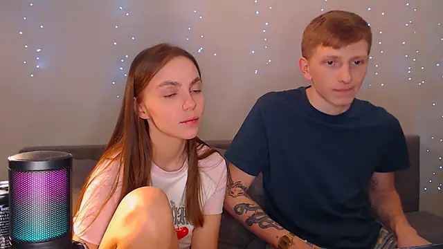 juliaanddima online show from March 10, 2025, 12:29 am