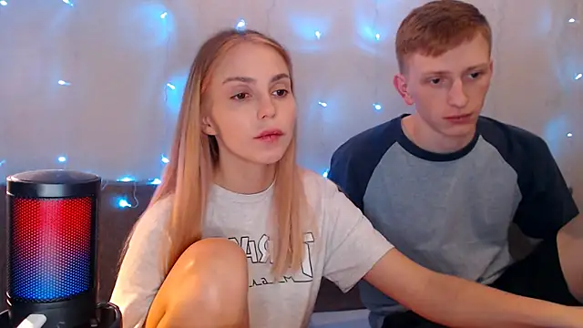 juliaanddima online show from September 9, 2025, 1:16 am