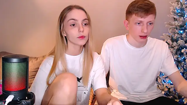 juliaanddima online show from January 17, 2026, 10:24 pm