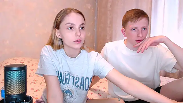 juliaanddima online show from May 15, 2026, 9:16 am