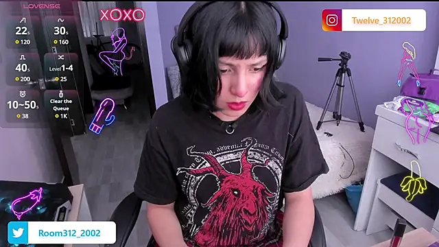 Room312  online show from January 3, 2025, 6:24 pm