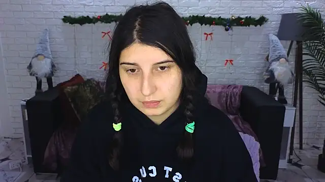 Linda EX online show from December 14, 2024, 7:40 am