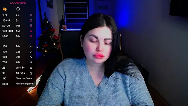 Emily Mo online show from December 15, 2024, 6:40 am