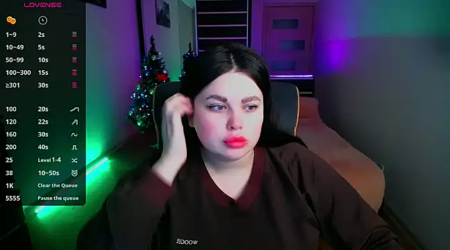 Emily Mo online show from December 21, 2024, 6:19 am