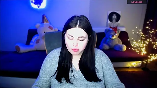 Emily Mo online show from December 23, 2024, 6:44 am