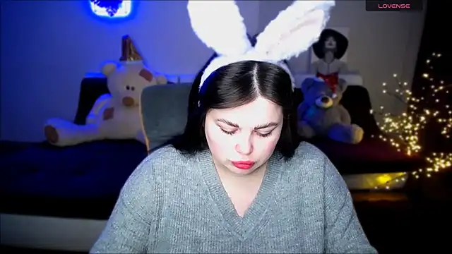 Emily Mo online show from December 24, 2024, 6:33 am