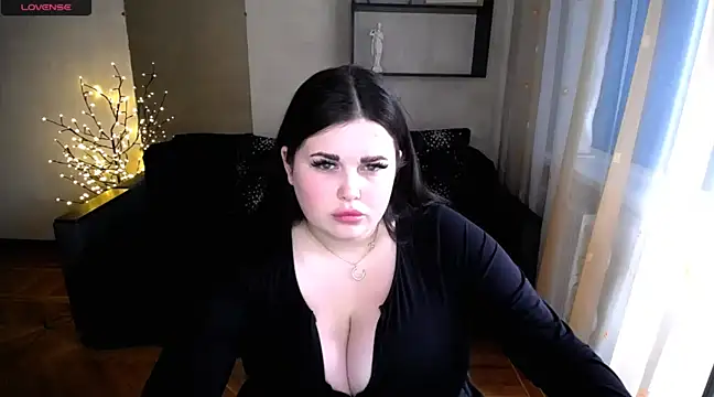 Emily Mo online show from March 15, 2025, 12:34 pm