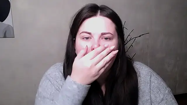 Emily Mo online show from October 1, 2025, 5:46 am