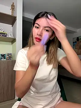 Your Honeey online show from October 21, 2025, 3:18 am