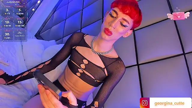 GeorginaCute  online show from October 6, 2025, 1:19 pm