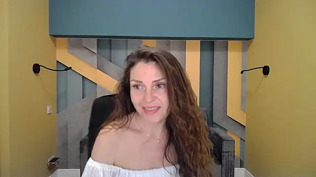 EllaLong online show from January 7, 2025, 12:31 pm