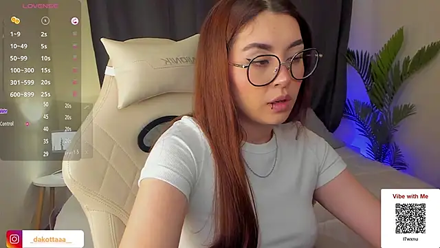 dakottaa  online show from February 10, 2025, 11:02 pm